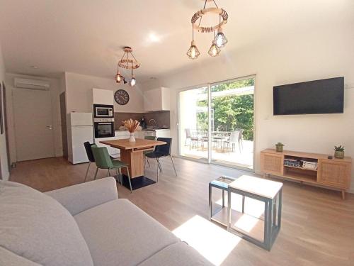 Gîte La Bauge 1 à 7 personnes 26400 Montclar sur Gervanne (Gite La Bauge 1 a 7 personnes 26400 Montclar sur Gervanne) in Montclar-Sur-Gervanne