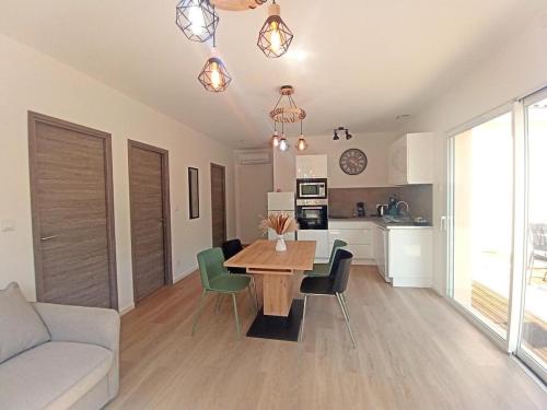 Gîte La Bauge 1 à 7 personnes 26400 Montclar sur Gervanne (Gite La Bauge 1 a 7 personnes 26400 Montclar sur Gervanne) in Montclar-Sur-Gervanne