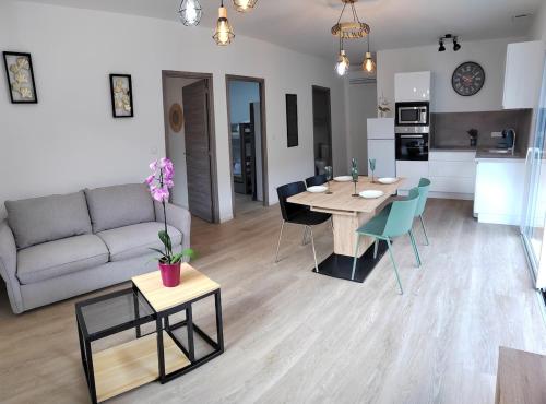gite Le Jardin de Pierrot 14per 26400 Montclar Sur Gervanne in Montclar-Sur-Gervanne