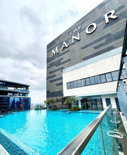 The Manor Serviced Suites KLCC By Rooftop pool, Kuala Lumpur