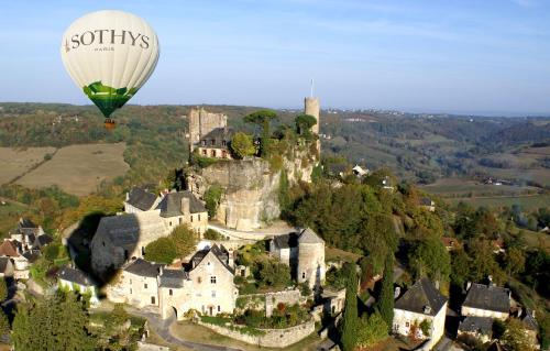 ที่เที่ยวใกล้ที่พัก, Chez Délicia chambre d'hôte (Chez Delicia chambre d'hote) in ฌุยยัก (ลิมูแซ็ง)