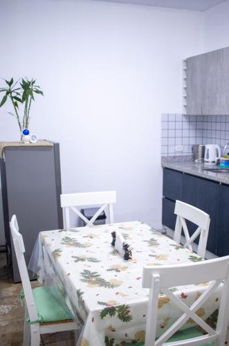 Gutierrez Hostel - image 2