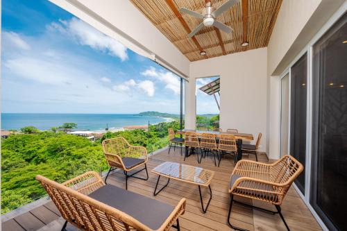 Luxury Oceanview Penthouse, Breathtaking Sunsets, Tamarindo