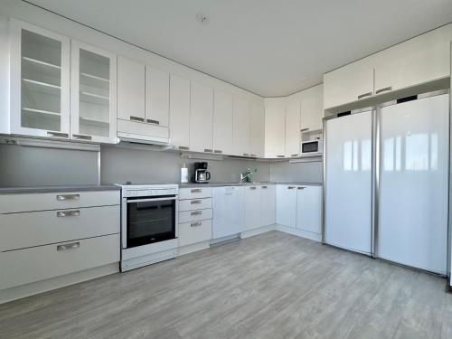 Stay with locals - Shared Apartment Homestay, Helsinki (photo 5)