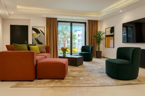 Massive LuxXo Family & Friends House with Terraces, Private Parking, Pool & Quick Access to Dubai Mall, Dubai (Foto 9)