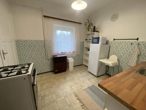 Konyha, Kollar apartman in Balatonszemes