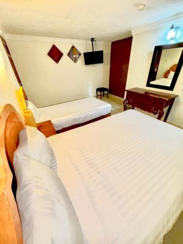 Standard Double Room image 8
