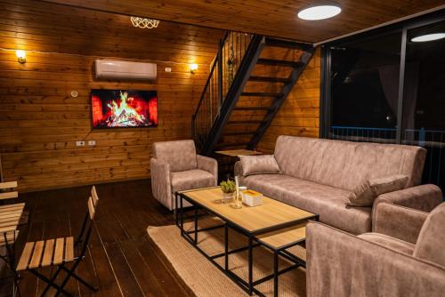 Royal cloud in 邁濟代勒森斯