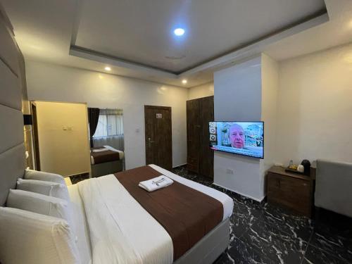 Presken Hotel Fajodd-4, Allen, Ikeja, Lagos – Ikeja, NY
