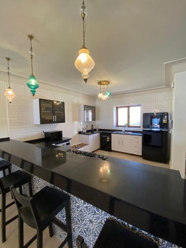 Luxury Villa 5 Bedroom Beach House in Sidi Heneish - Mediterranean Sea in Zawiyat Ailat Nuh