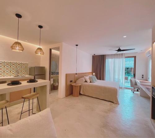 Bidmont Villa & Spa - Luxury Wellness Retreat Room Type - King Suite with Pool View