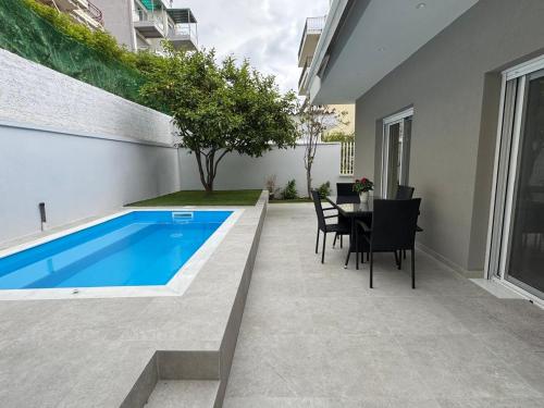 Caza pool Glyfada, Athen (Foto 4)