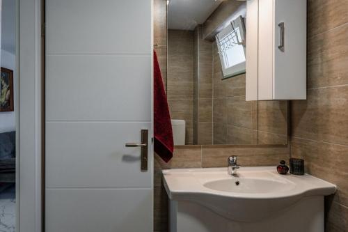 Two-Bedroom Apartment Standard image 3