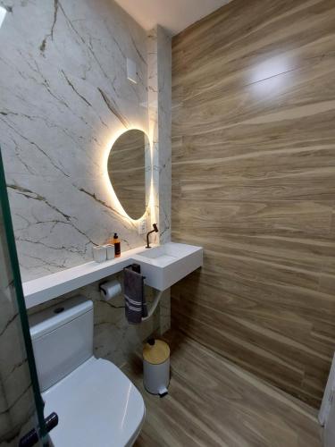 EcoLoft, melhor localização do centro, espaçoso e com ar, Juiz de Fora (foto 10)
