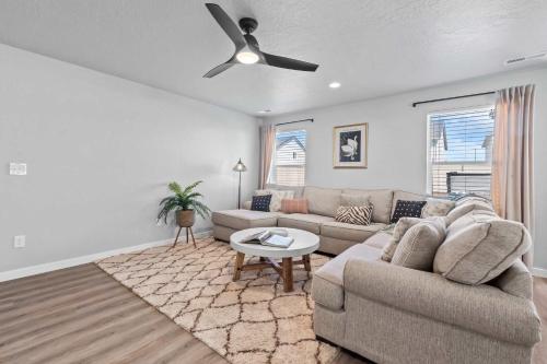 Spacious 5BR - Gamer Room - Hot Tub & Pool Access, Meridian (Foto 5)