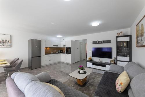 Apartment Sole - image 5
