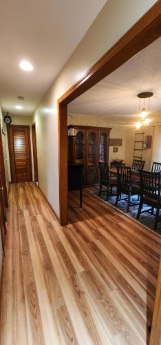 Mystic, Foxwoods, Beaches, Waterpark, Hells Kitchen! in North Stonington