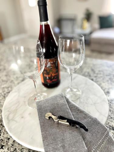 Peaceful Haven 2BR 1BA in Quiet Neighborhood in Nederland (Texas)