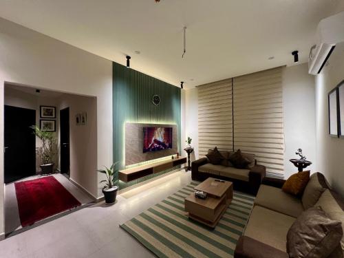 Serenity Suite One Bedroom Apartment - image 5