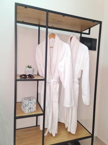 One-Bedroom House image 5