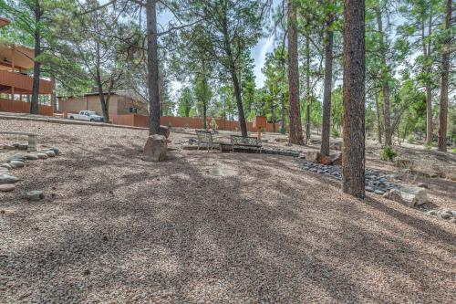 Retreat with Hot Tub and 2 Kitchens for Large Groups! - image 12