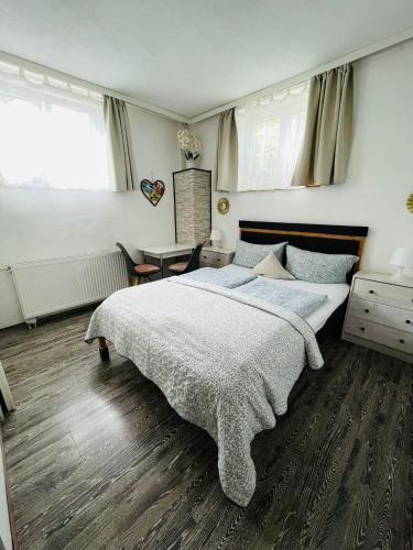 House L.A Room Type - Double Room with Private Bathroom