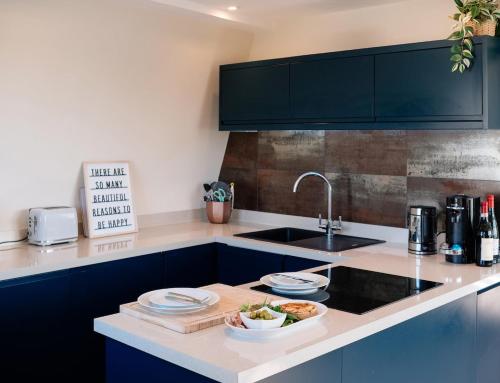 Bijou Beachfront Gem, Rock in Polzeath