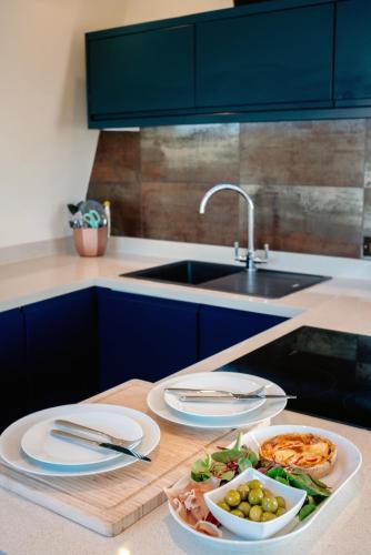 Bijou Beachfront Gem, Rock in Polzeath