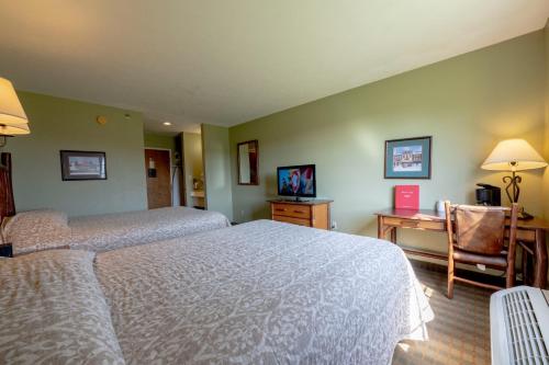 Santa's Lodge - image 11
