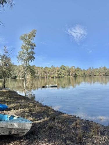 A környék, El pisito de los Lagos in El Ronquillo
