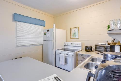 Dock and Fire Pit Scenic Studio on Suwannee River! in ชิฟแลนด์ (FL)