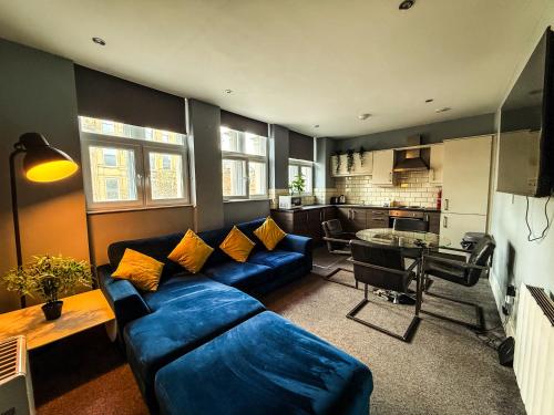 3 Bedroom Apartment in the Heart of Newcastle - Modern - Sleeps 6