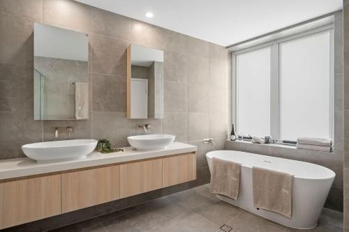 The Hamptons at Kings - image 3