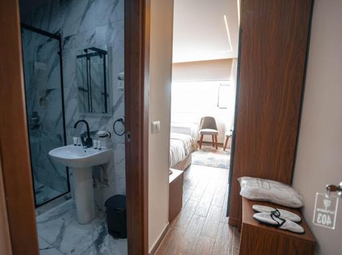 Tuya pyramids history