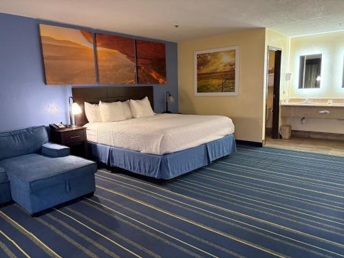 Days Inn by Wyndham Holbrook