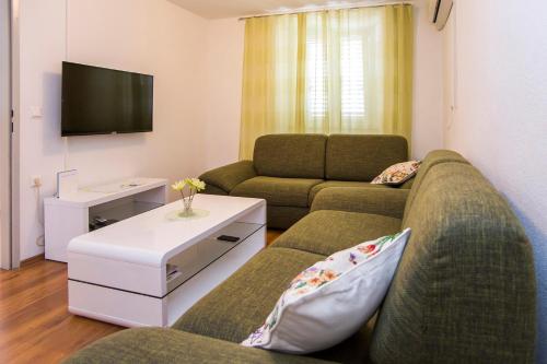 Four-Bedroom Holiday Home