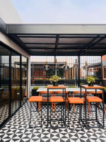 MONTERRICO POLO APARTS #19 - Dpto con Balcón Frente Embajada USA