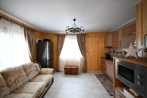 Cabana pe Vale in Marga