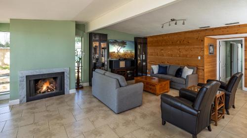Lakefront Retreat - Boat - Fish - Close to all Orlando Parks - Disney - Universal - SeaWorld in 奧蘭多東部