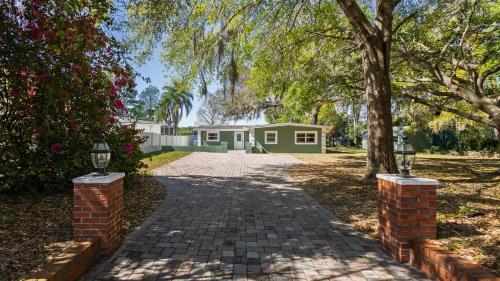 Lakefront Retreat - Boat - Fish - Close to all Orlando Parks - Disney - Universal - SeaWorld in 奧蘭多東部