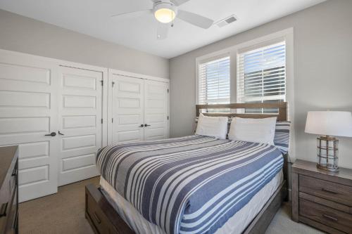 Pulse - Minutes to Broadway - Sleeps 6