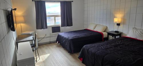2 double beds