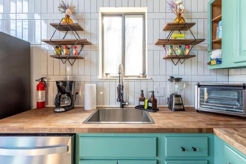 Hot Tub Tatami Room GAME ROOM Hot Tub Tatami Room GAME ROOM