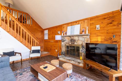 Hot Tub Tatami Room GAME ROOM Hot Tub Tatami Room GAME ROOM