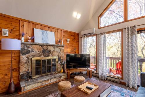 Hot Tub Tatami Room GAME ROOM Hot Tub Tatami Room GAME ROOM