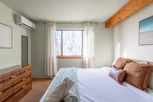 Hot Tub Tatami Room GAME ROOM Hot Tub Tatami Room GAME ROOM