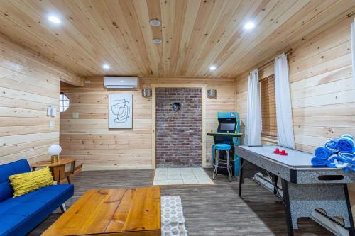 Hot Tub Tatami Room GAME ROOM Hot Tub Tatami Room GAME ROOM