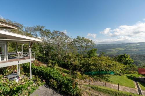 Vaade, House of Turri Suite Views Terrace & Jacuzzi in Turrialba