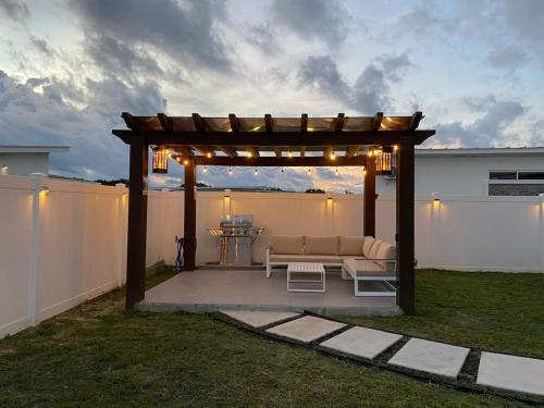 Létesítmények, Summer House in San José