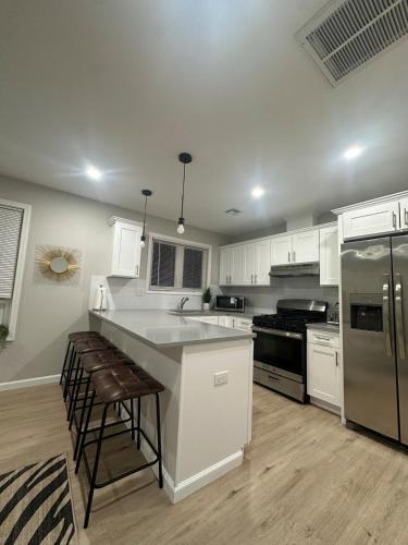 Spacious 6 Bedroom Home with NYC Access & Parking!